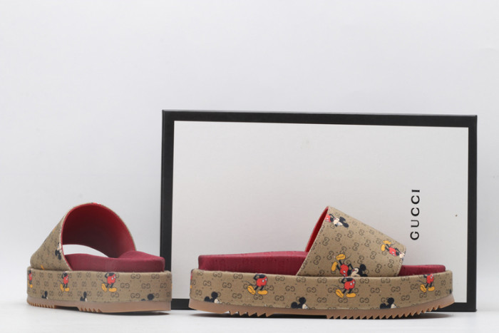 GUI SANDAL