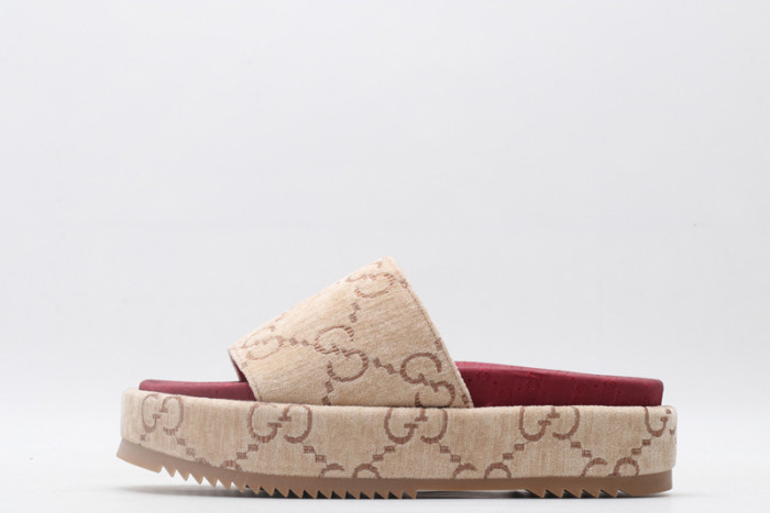 GUI SANDAL