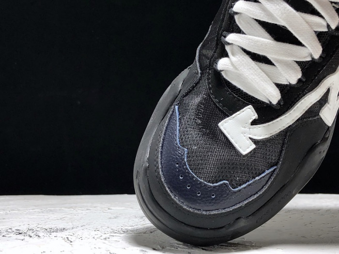 OFW SNEAKER