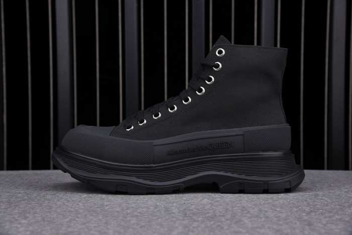 ALEX MCQU SNEAKER