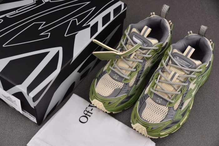 OFW SNEAKER