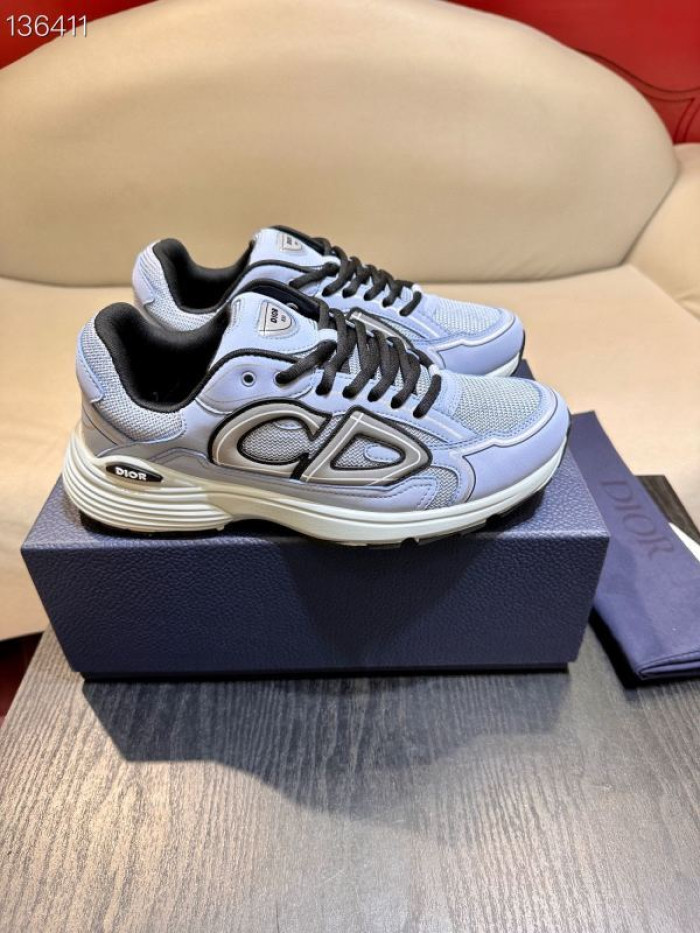 D10R SNEAKER