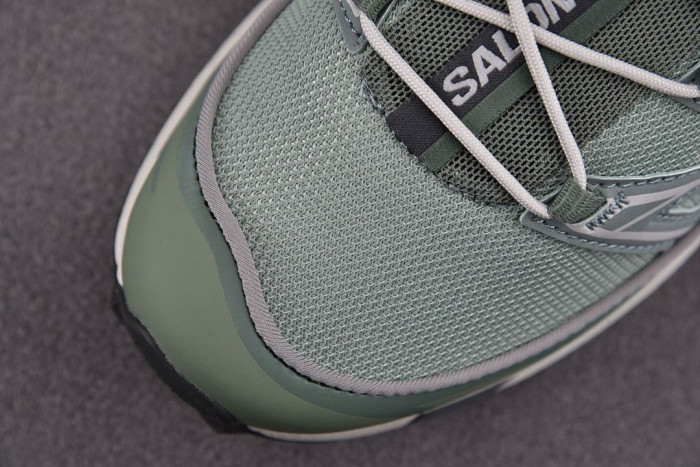 S SNEAKER