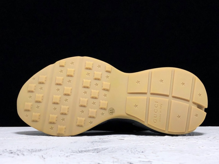 GUI SNEAKER