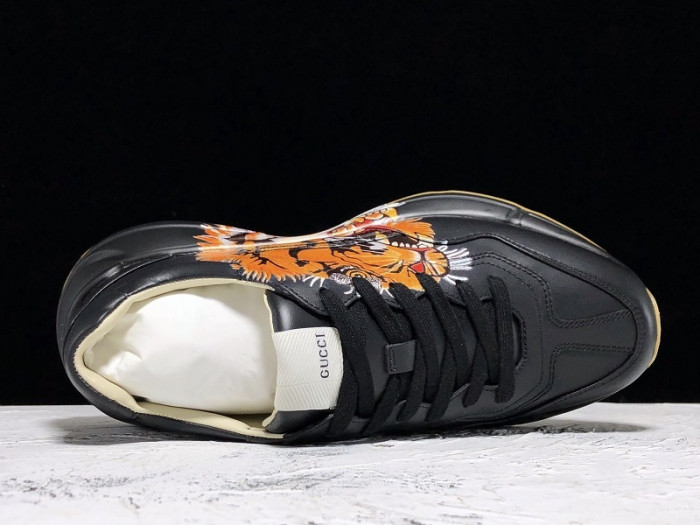 GUI SNEAKER