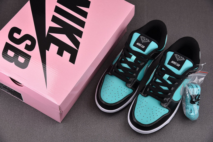 nike sb dunk low Di*m*nd s*pply co. 304292-402