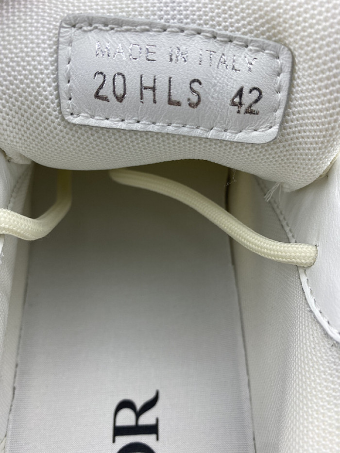 D10R SNEAKER