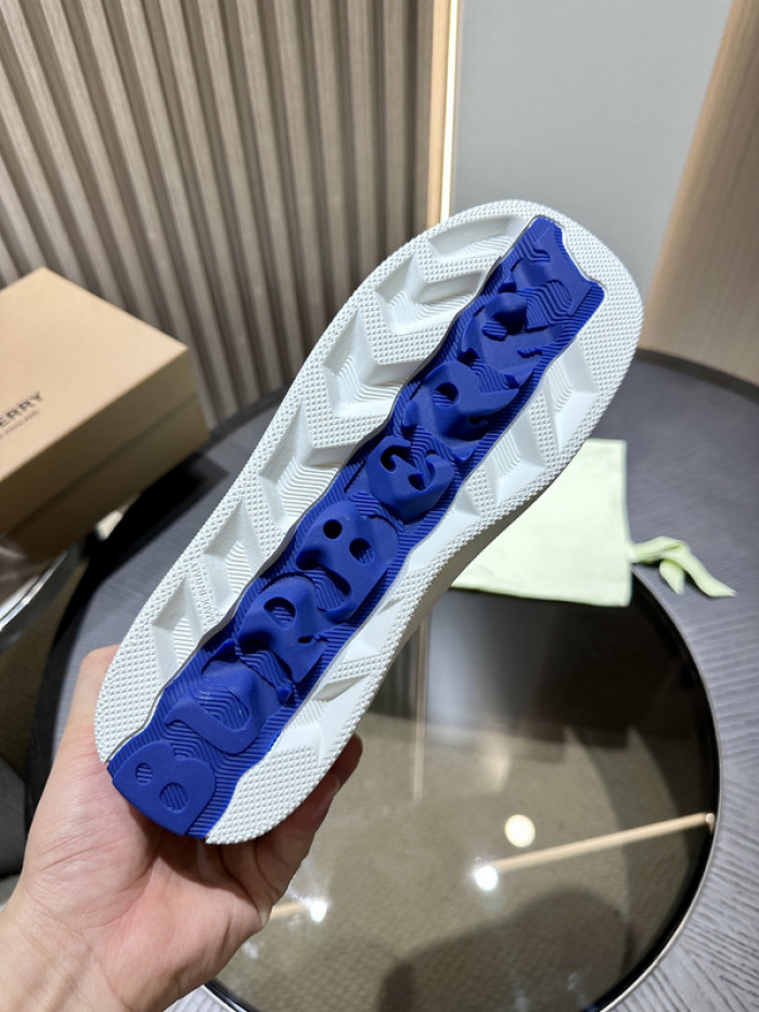BUB sneaker