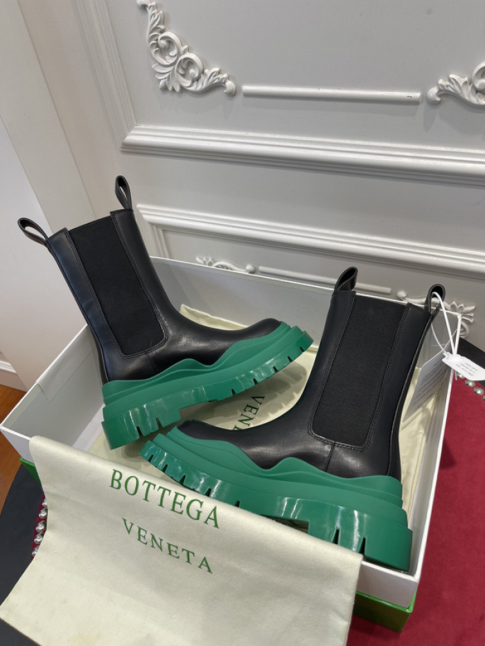 BV boots 027