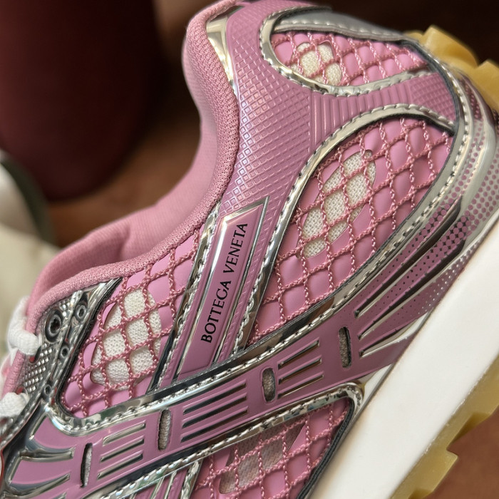 BV sneaker
