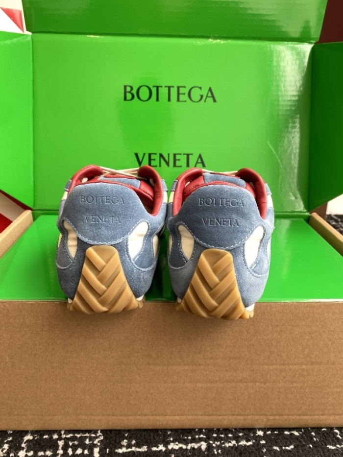 BV sneaker