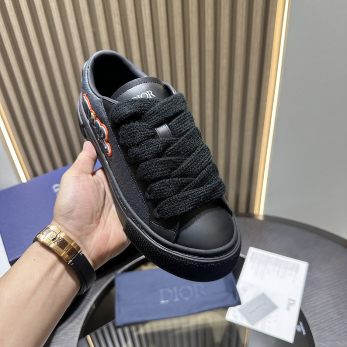 D10R SNEAKER