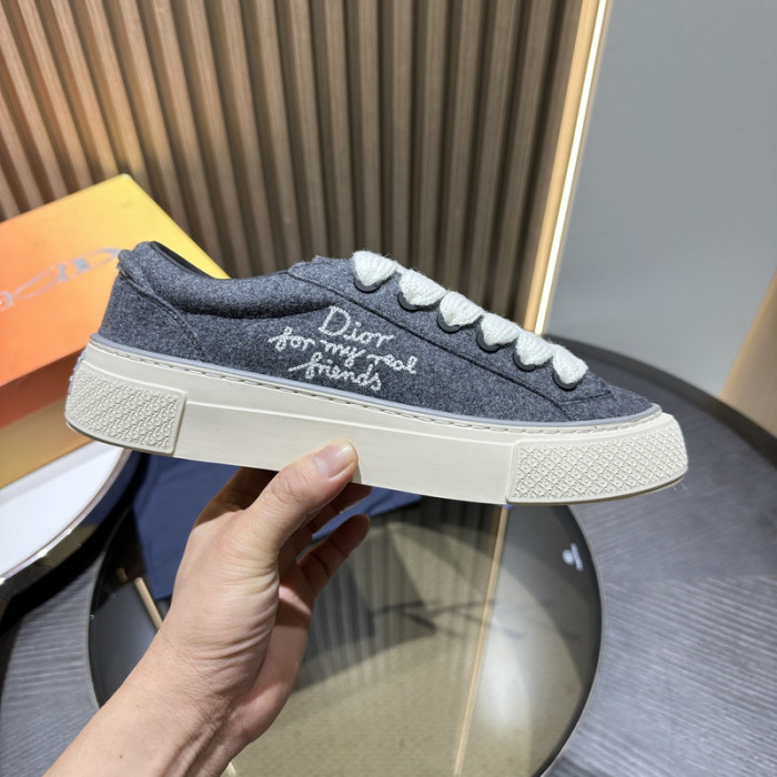 D10R SNEAKER