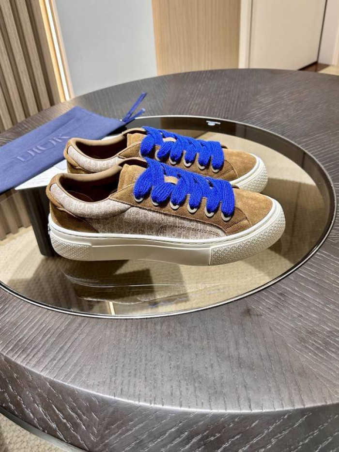 D10R SNEAKER