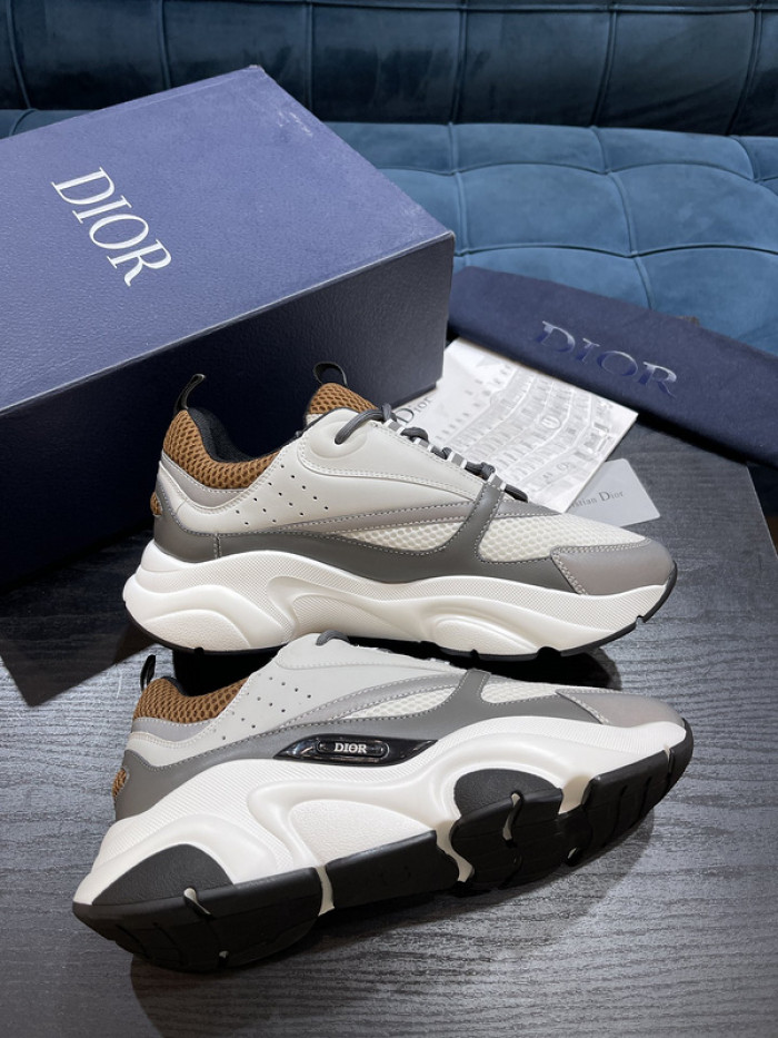 D10R SNEAKER