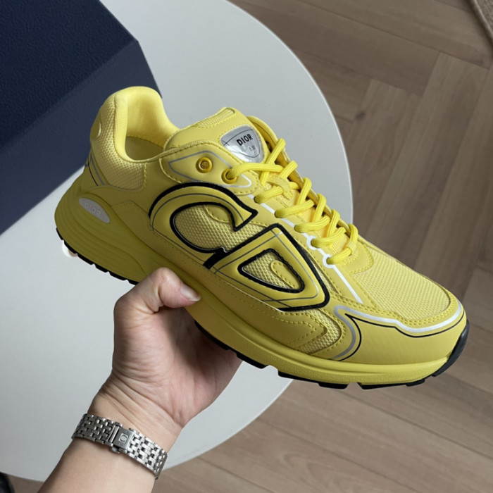 D10R SNEAKER