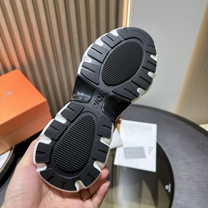 D10R B44 SNEAKER