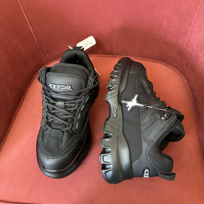 D10R B57 SNEAKER