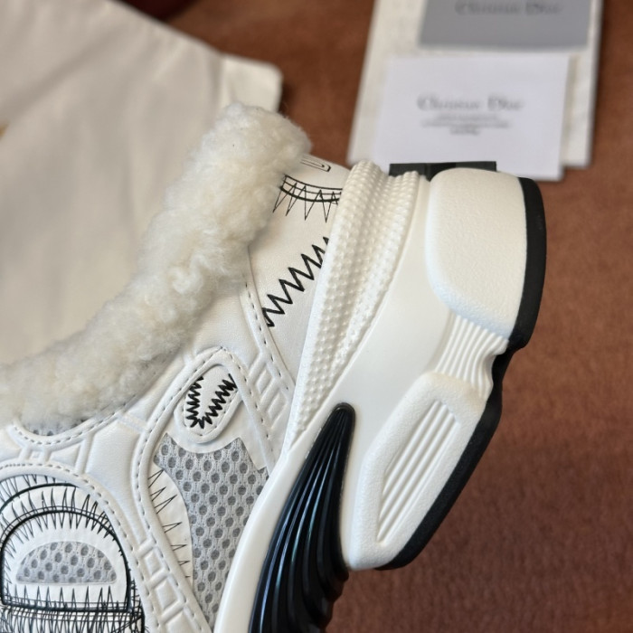 D10R SNEAKER