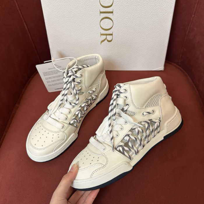 D10R SNEAKER