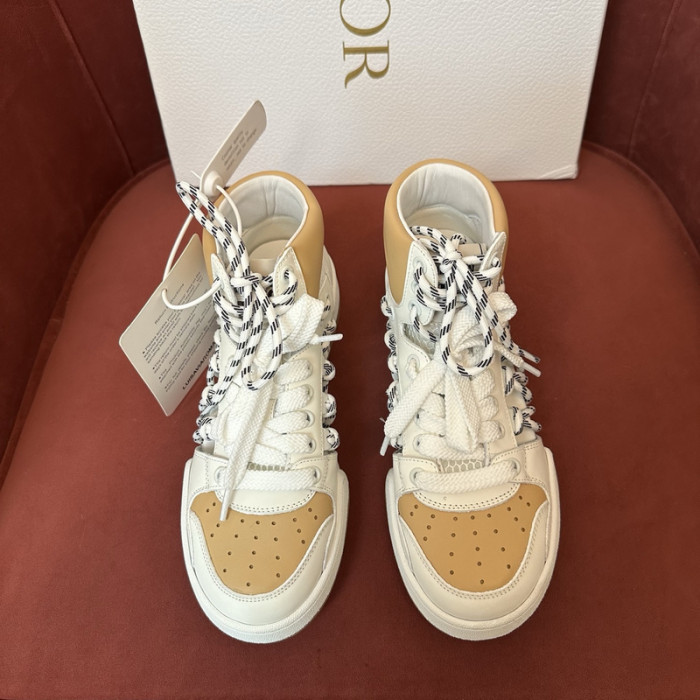 D10R SNEAKER