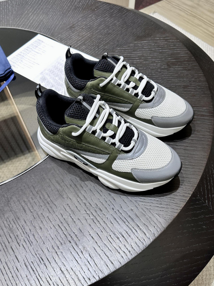 D10R SNEAKER