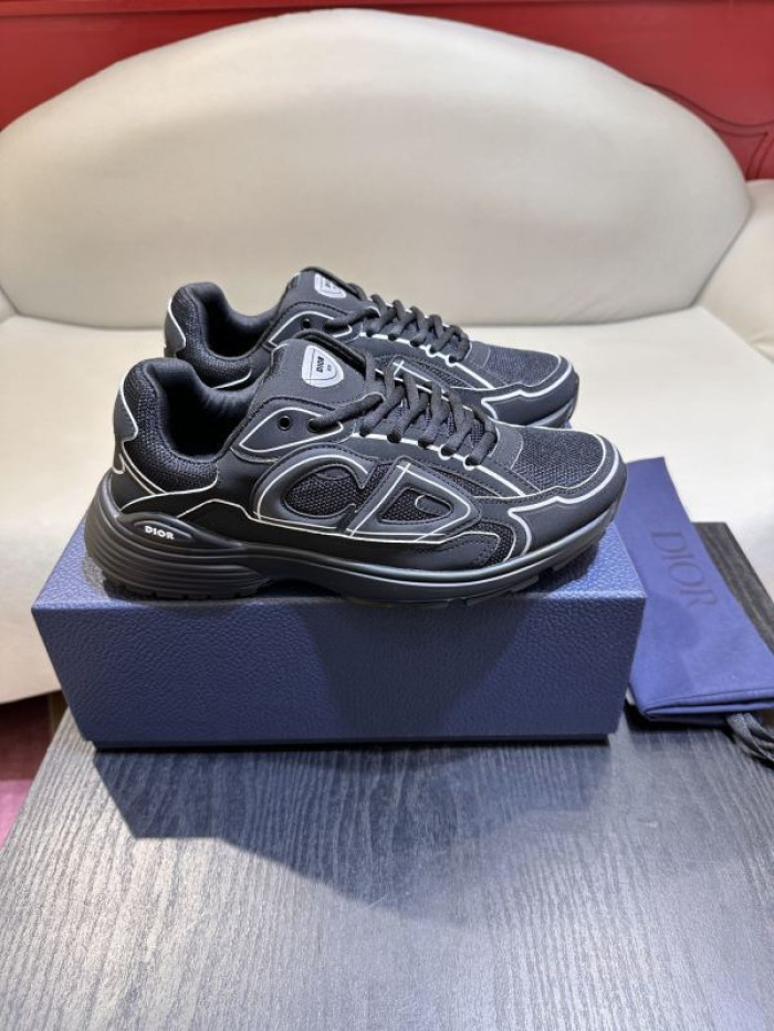 D10R SNEAKER