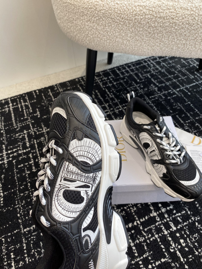 D10R SNEAKER