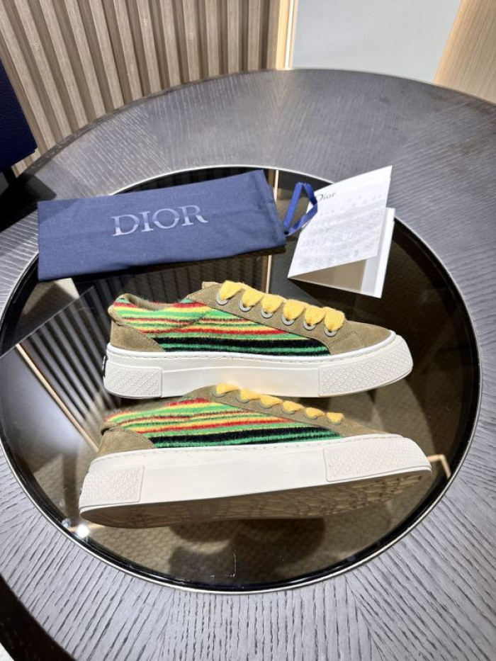 D10R SNEAKER