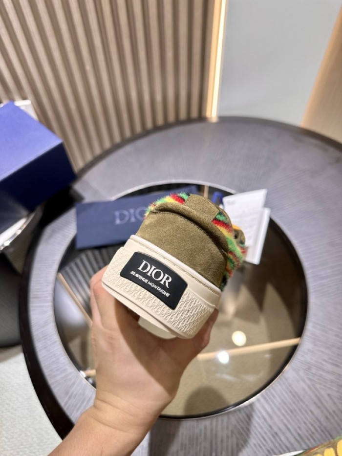 D10R SNEAKER