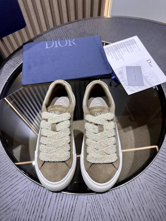 D10R SNEAKER
