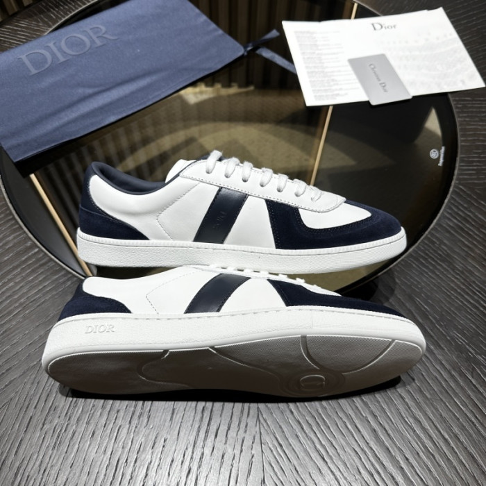 D10R SNEAKER