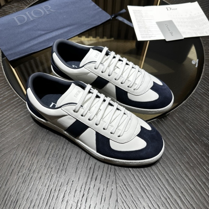 D10R SNEAKER