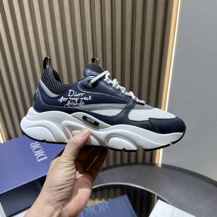 D10R SNEAKER