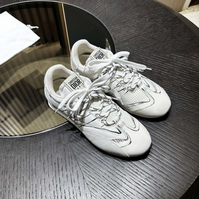 D10R SNEAKER