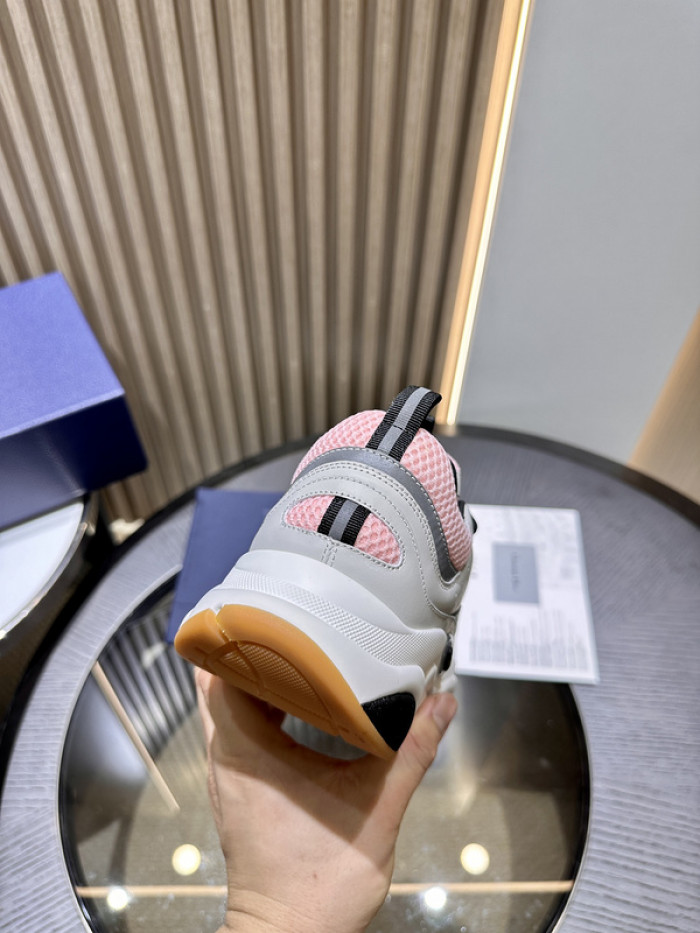 D10R SNEAKER
