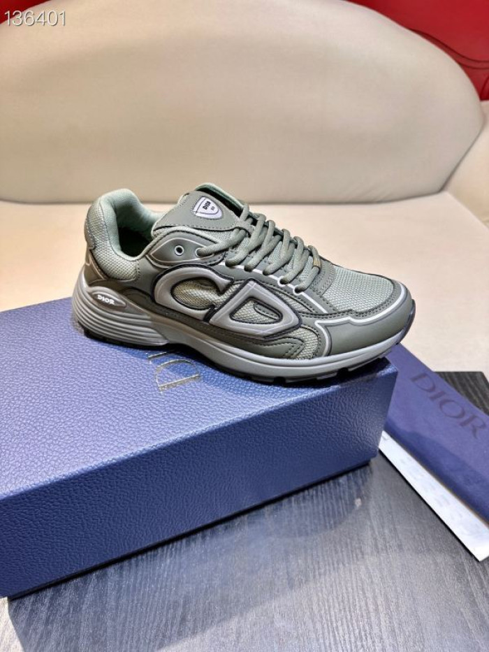D10R SNEAKER