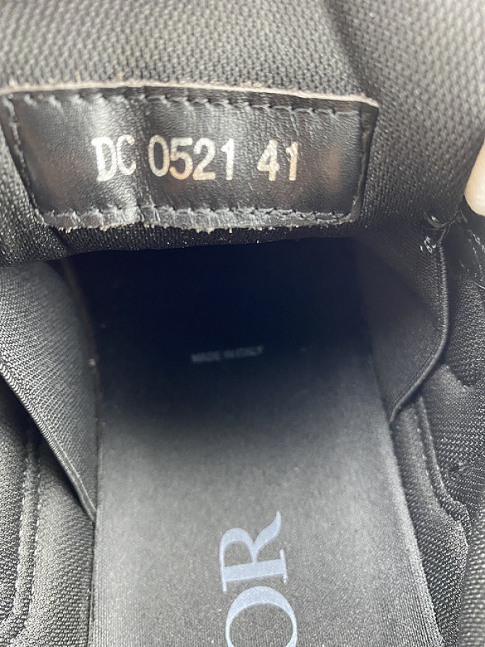 D10R SNEAKER