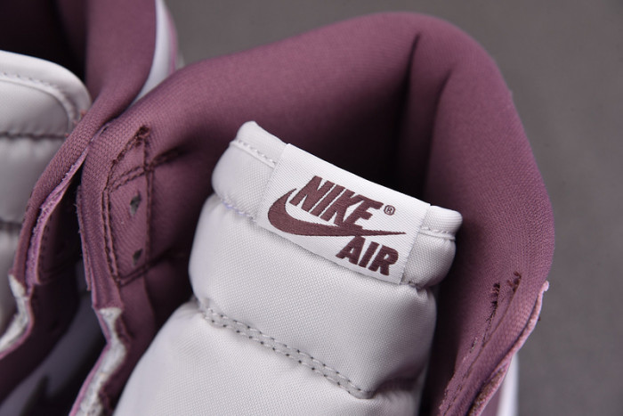 Air Jordan 1 Retro High OG “Sky J Mauve” DZ5485-105