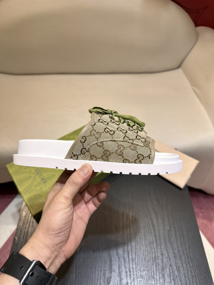 GUI SANDAL