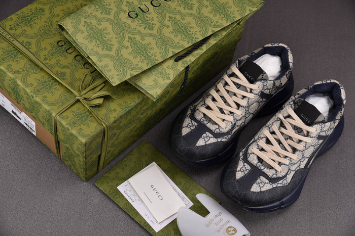 GUI SNEAKER