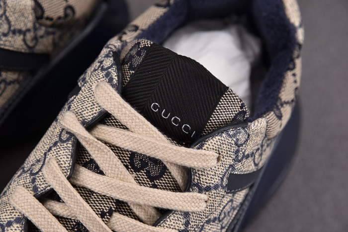 GUI SNEAKER