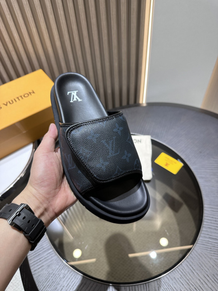 L0VT SANDAL