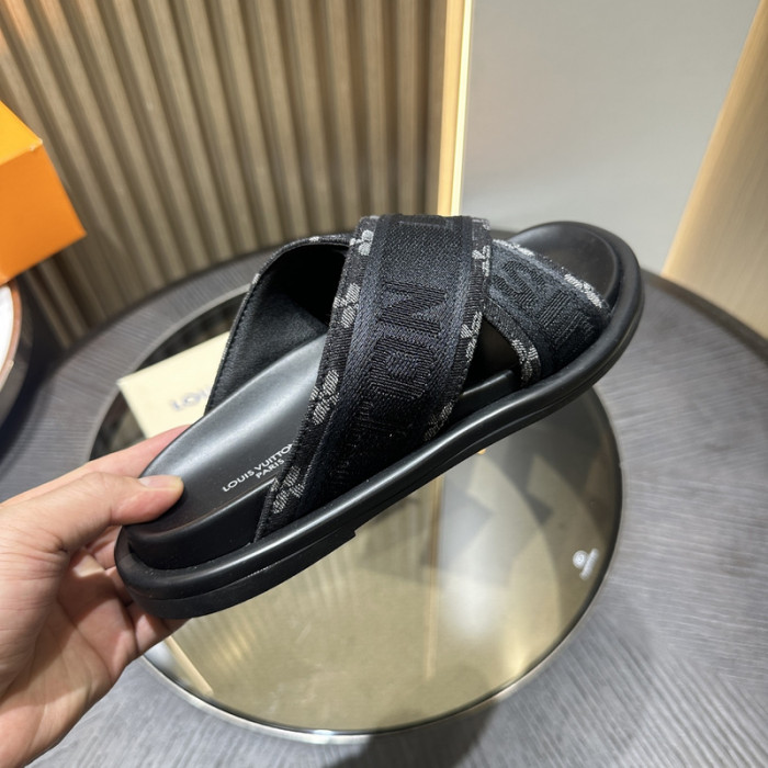 L0VT SANDAL