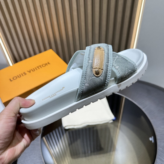 L0VT SANDAL