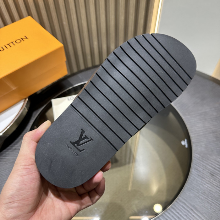 L0VT SANDAL
