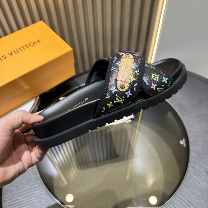 L0VT SANDAL