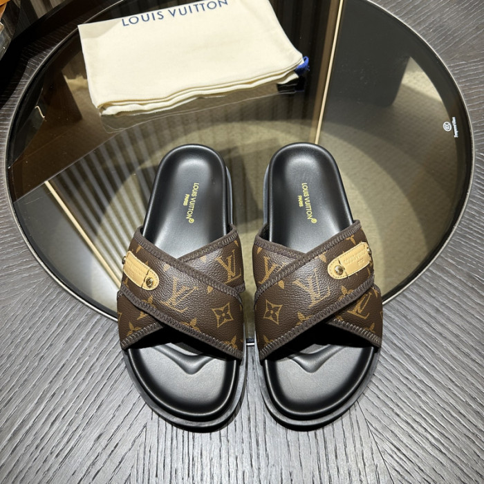 L0VT SANDAL