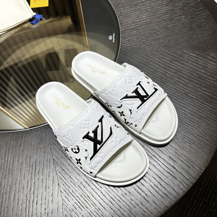 L0VT SANDAL