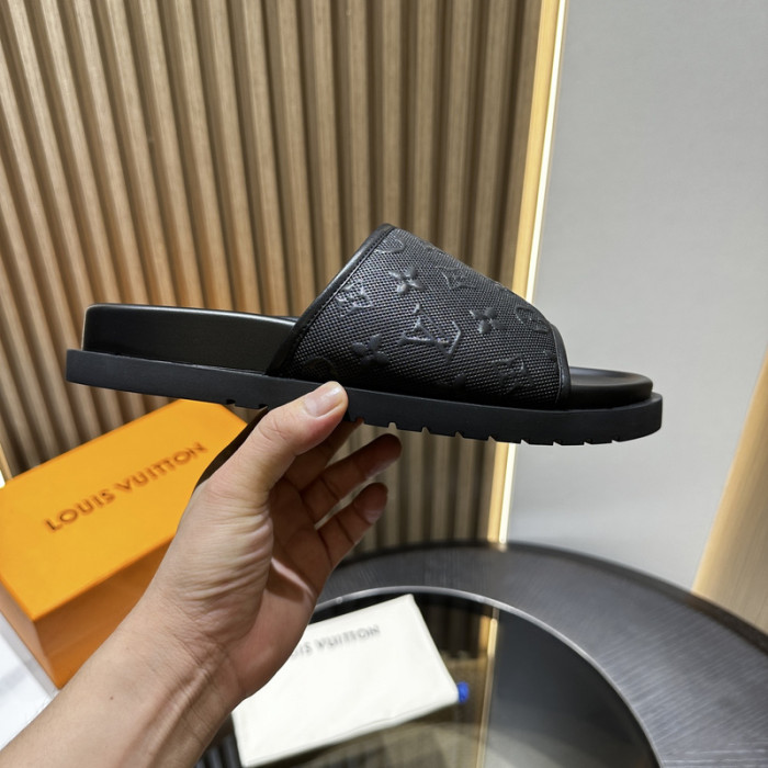 L0VT SANDAL